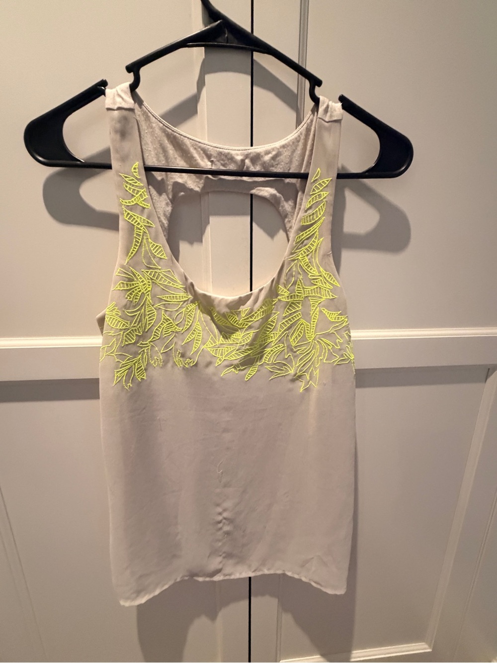 Express Cream Tank with Neon Yellow Leaf Appliqué